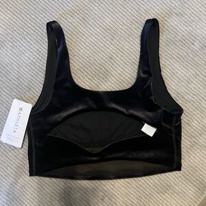 Athleta velvet cut out crop A-C